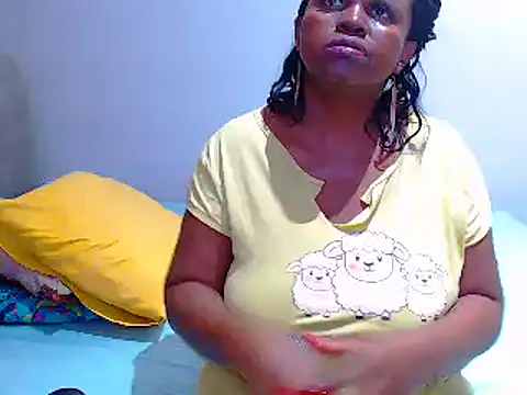 Snapshot of BootyliciousAssxxx chatting on March 2025 07:42:02 PM BootyliciousAssxxx online show from March 2025 07:42:02 PM