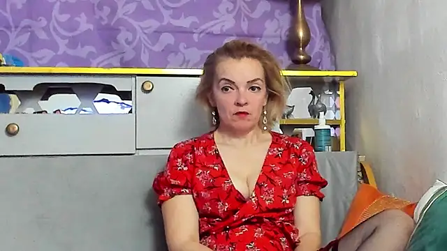 KateConner online show from April 2026 08:14:01 PM