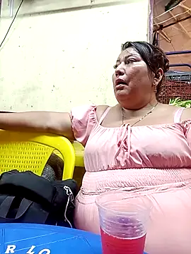 Brenda Berck  online show from November 2025 11:48:01 PM