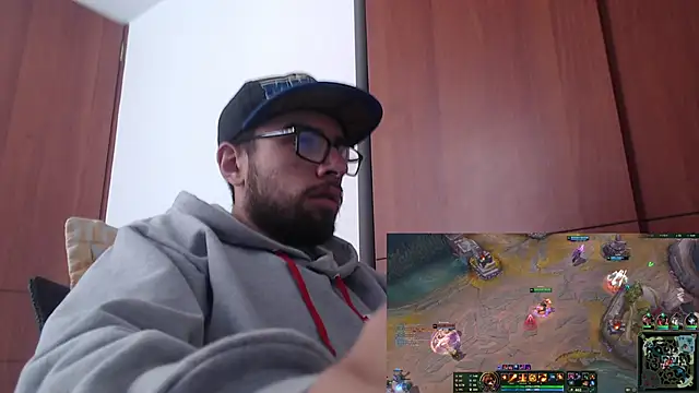 Snapshot of fvckolombianguyy chatting on February 2025 06:26:02 PM fvckolombianguyy online show from February 2025 06:26:02 PM