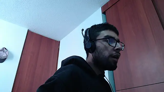 Snapshot of fvckolombianguyy chatting on February 2025 02:44:02 PM fvckolombianguyy online show from February 2025 02:44:02 PM