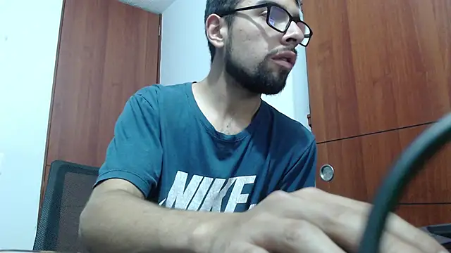 Snapshot of fvckolombianguyy chatting on February 2025 02:07:02 AM fvckolombianguyy online show from February 2025 02:07:02 AM