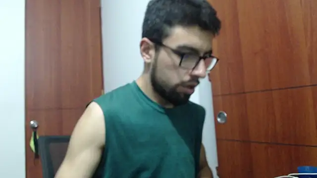 Snapshot of fvckolombianguyy chatting on February 2025 08:14:01 AM fvckolombianguyy online show from February 2025 08:14:01 AM