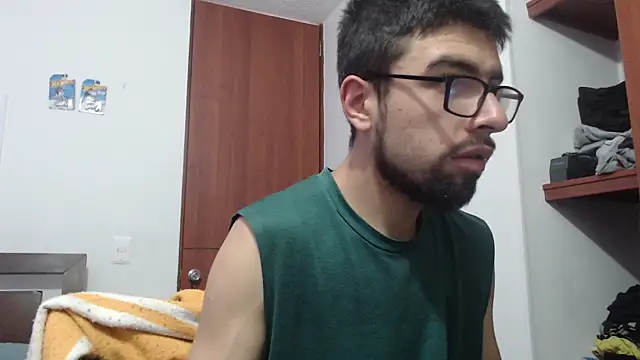 Snapshot of fvckolombianguyy chatting on February 2025 03:49:02 PM fvckolombianguyy online show from February 2025 03:49:02 PM