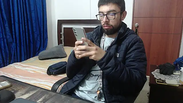 Snapshot of fvckolombianguyy chatting on March 2025 01:36:02 AM fvckolombianguyy online show from March 2025 01:36:02 AM