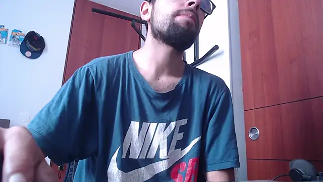 Snapshot of fvckolombianguyy chatting on March 2025 02:21:02 PM fvckolombianguyy online show from March 2025 02:21:02 PM