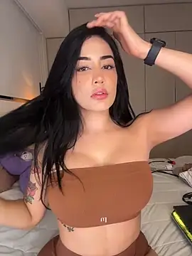 Snapshot of CATALINA_RESTREPO chatting on March 2026 01:30:01 AM CATALINA RESTREPO online show from March 2026 01:30:01 AM