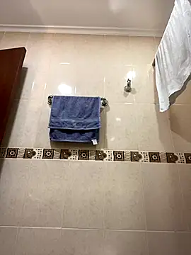 Fancyxlove online show from November 2025 12:27:02 PM