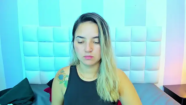 teresasroom  online show from February 2025 02:15:02 PM