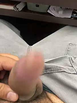 Snapshot of kavilv69fuck chatting on January 2025 04:52:02 AM kavilv69fuck online show from January 2025 04:52:02 AM