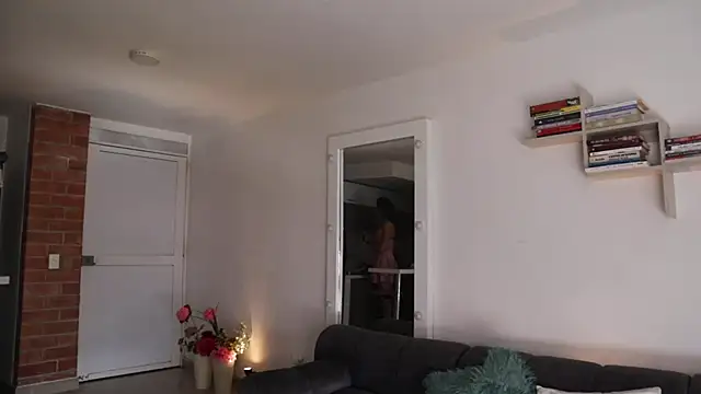  Vahos  online show from November 2025 05:12:01 PM