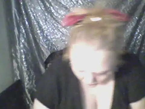 Snapshot of funtimkity chatting on December 2025 05:24:01 AM funtimkity online show from December 2025 05:24:01 AM