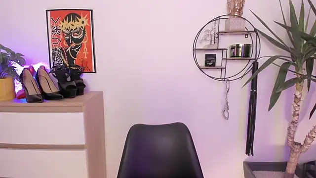 Snapshot of 1Sandy chatting on December 2024 06:42:02 PM 1Sandy online show from December 2024 06:42:02 PM