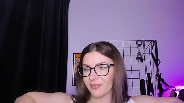 Snapshot of 1Sandy chatting on February 2025 08:31:01 PM 1Sandy online show from February 2025 08:31:01 PM