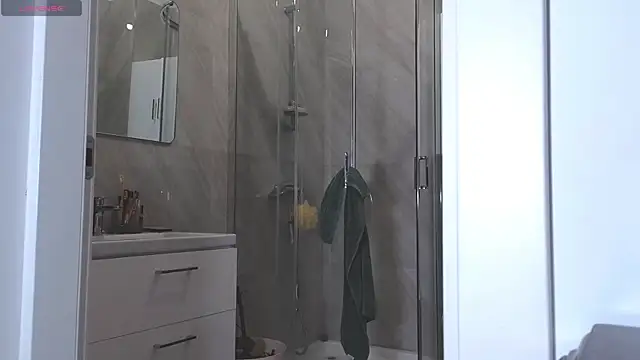 Snapshot of Sellena_love chatting on October 2025 01:31:01 AM Sellena love online show from October 2025 01:31:01 AM