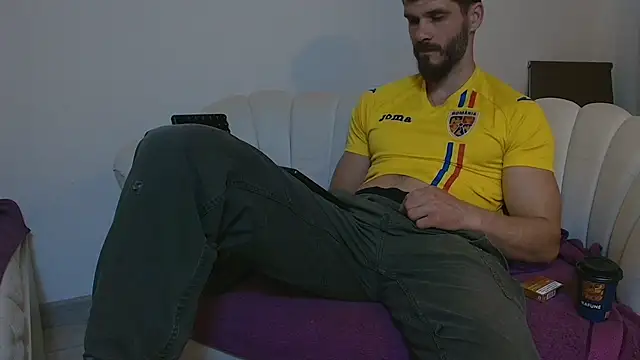 MauroTwin online show from April 2026 06:08:02 PM