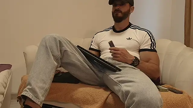 MauroTwin online show from May 2026 05:09:01 PM