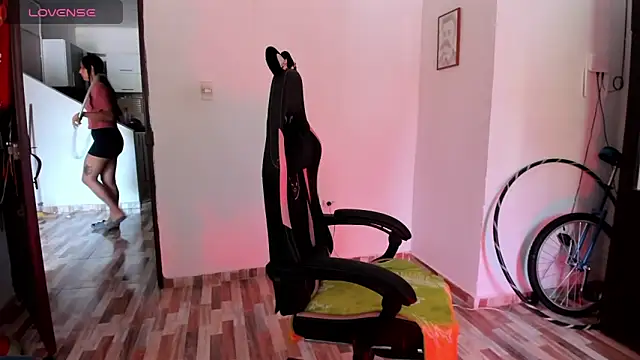 adrena 10 online show from April 2026 03:51:01 PM