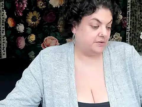 Exotic-Melons online show from November 2025 06:54:01 PM