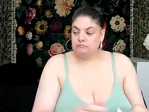 Snapshot of Exotic-Melons chatting on May 2026 09:55:01 PM Exotic-Melons online show from May 2026 09:55:01 PM