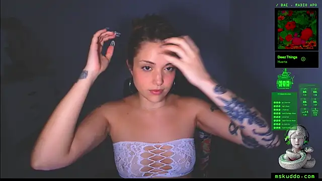 Snapshot of mskuddo chatting on February 2025 11:45:01 PM mskuddo online show from February 2025 11:45:01 PM