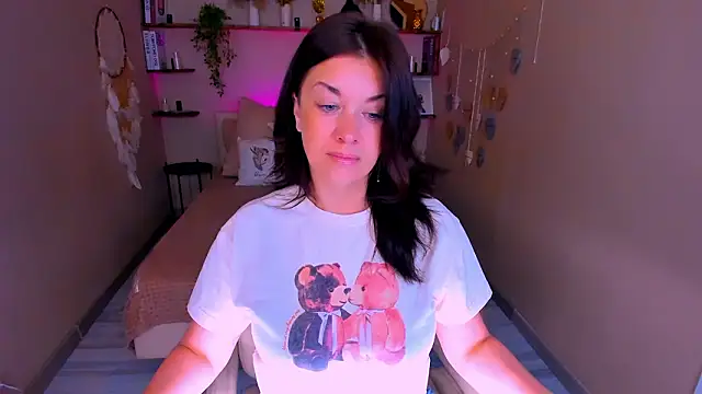 AnaMills online show from February 2026 10:05:02 AM