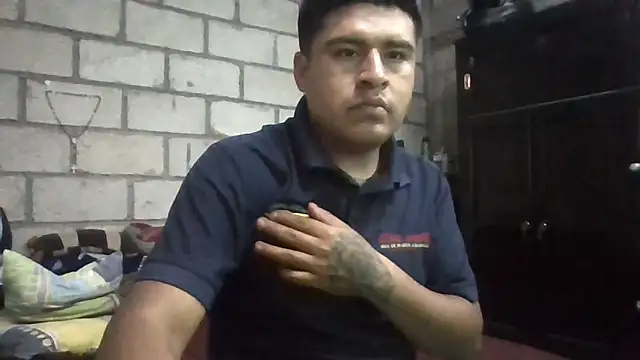 Snapshot of Jesussingleori chatting on May 2026 02:18:01 AM Jesussingleori online show from May 2026 02:18:01 AM