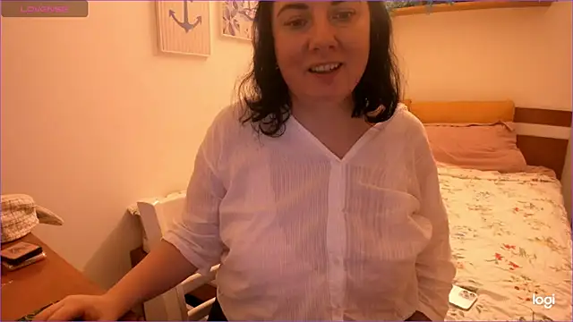 alisiaparril online show from June 2026 10:46:01 AM