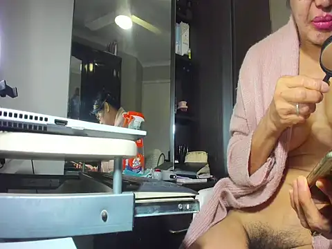 Angelchezcka online show from June 2026 12:10:01 PM