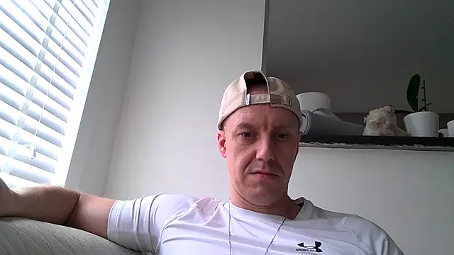 ploki2180 online show from October 2025 02:09:01 PM