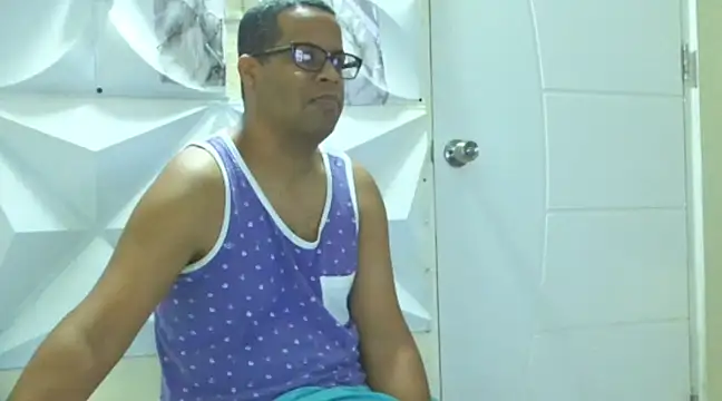 Snapshot of thesugar32 chatting on January 2025 12:31:01 PM thesugar32 online show from January 2025 12:31:01 PM