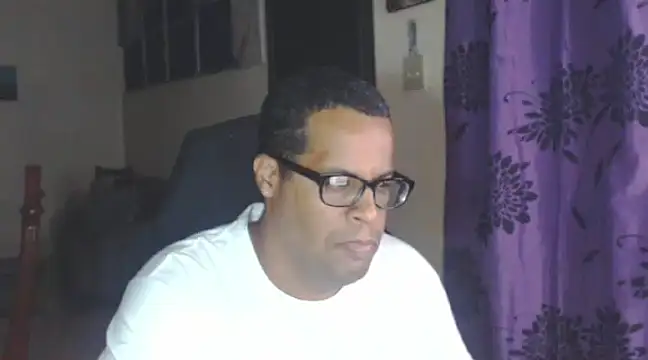 Snapshot of thesugar32 chatting on February 2025 02:22:02 AM thesugar32 online show from February 2025 02:22:02 AM