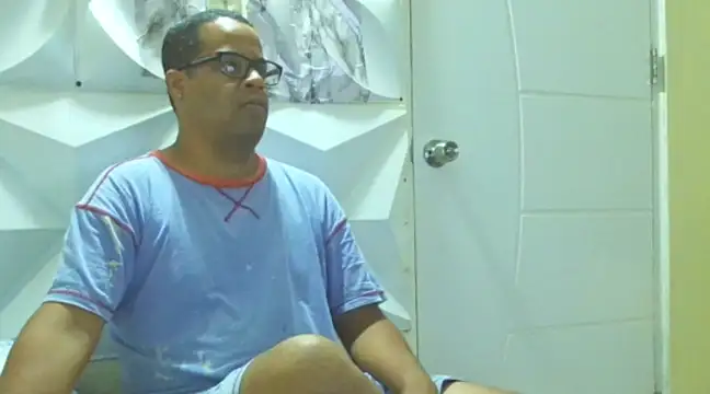 Snapshot of thesugar32 chatting on March 2025 02:08:02 AM thesugar32 online show from March 2025 02:08:02 AM