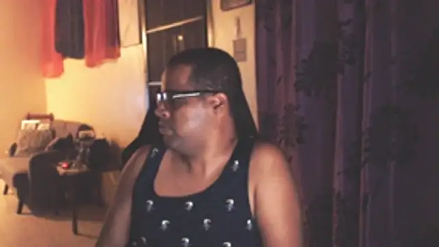 Snapshot of thesugar32 chatting on October 2025 01:52:02 AM thesugar32 online show from October 2025 01:52:02 AM