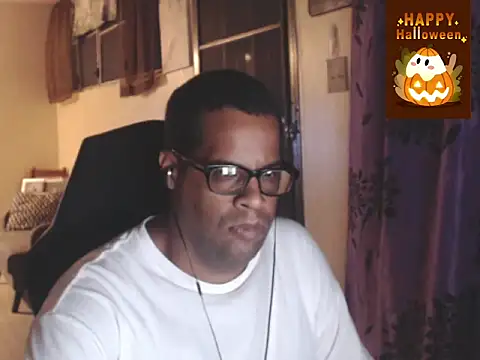 Snapshot of thesugar32 chatting on October 2025 02:02:05 AM thesugar32 online show from October 2025 02:02:05 AM