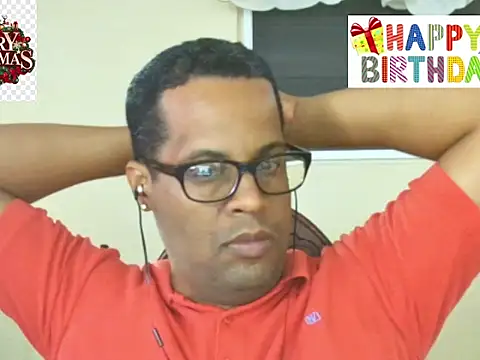 Snapshot of thesugar32 chatting on December 2025 01:39:01 PM thesugar32 online show from December 2025 01:39:01 PM