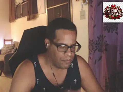 Snapshot of thesugar32 chatting on December 2025 01:59:02 AM thesugar32 online show from December 2025 01:59:02 AM