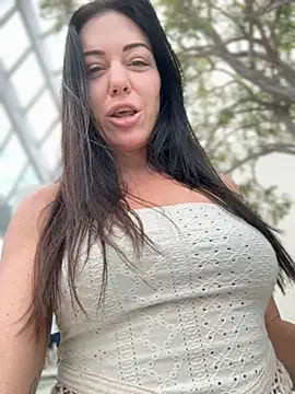 LilliThelo online show from October 2025 04:35:02 AM