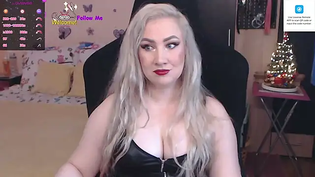 MissLexyGold online show from December 2024 11:00:02 AM