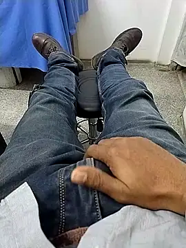 Snapshot of Theplesure007 chatting on March 2025 07:41:01 AM Theplesure007 online show from March 2025 07:41:01 AM