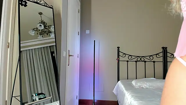 mazekyn online show from January 2025 05:08:01 PM