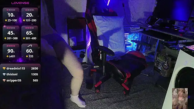 Blondiewithanass online show from December 2025 02:22:02 PM