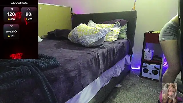 Blondiewithanass online show from February 2026 05:49:02 AM