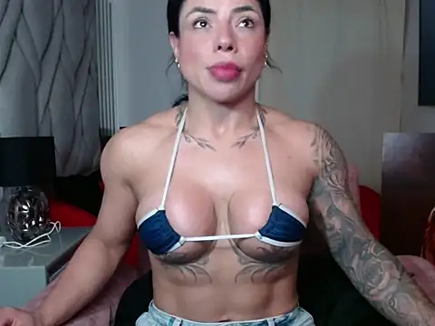 beautifulunna  online show from January 2026 02:37:01 AM