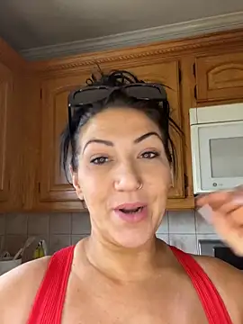 LittleMissEeve online show from April 2026 04:56:02 PM