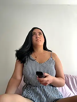 Nina lovi online show from October 2025 09:14:02 PM