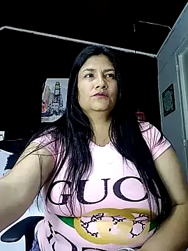 Snapshot of salomexlove_20 chatting on December 2024 04:50:01 PM salomexlove 20 online show from December 2024 04:50:01 PM