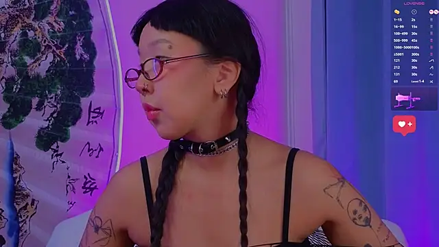 Snapshot of a11yson chatting on January 2025 03:02:01 PM a11yson online show from January 2025 03:02:01 PM