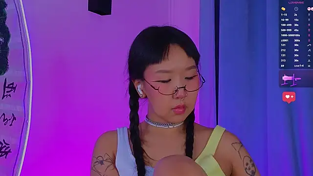 Snapshot of a11yson chatting on January 2025 07:49:01 AM a11yson online show from January 2025 07:49:01 AM