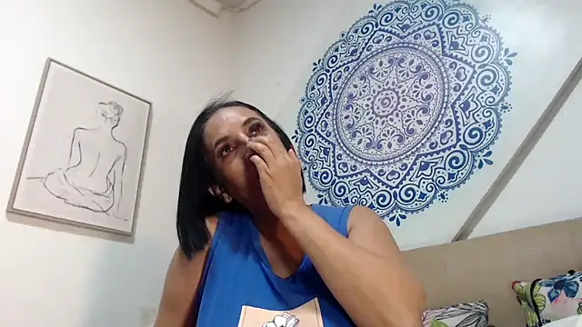 Snapshot of mom_xxx chatting on March 2025 02:48:02 PM mom xxx online show from March 2025 02:48:02 PM